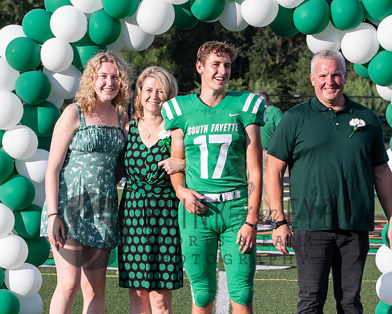 Football Seniors (18 of 81)