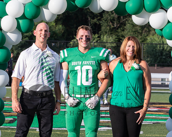 Football Seniors (54 of 81)