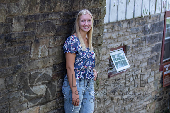 Reagan M Senior Portraits (4 of 171)