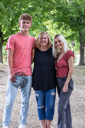 Stang Seniors (144 of 145)