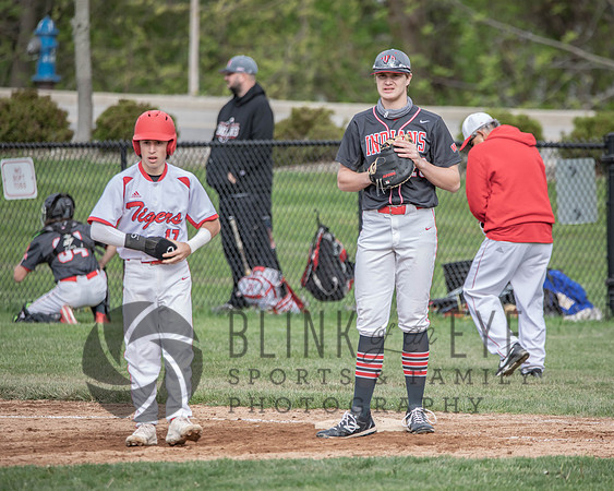 Varsity Baseball at Moon (139 of 244)