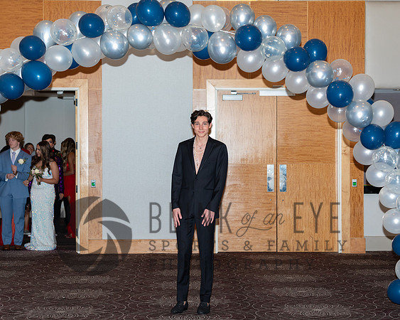 Prom Entry and Court (283 of 492)