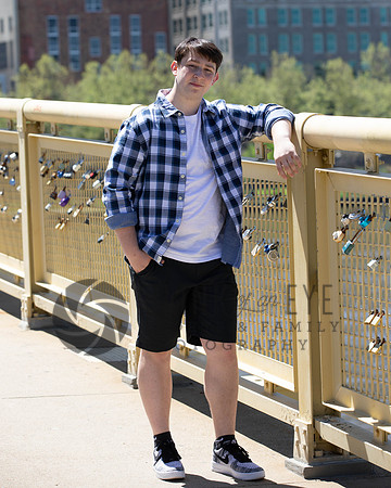 Aidan B Senior Portraits (198 of 208)