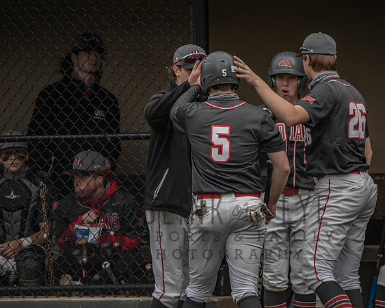 Varsity Baseball at Moon (202 of 244)